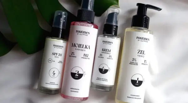 Peeling enzymatyczny: Jaki krem i pełna rutyna po zabiegu?