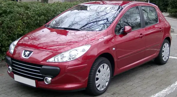 Ile pali Peugeot 307 1.6 benzyna? Sprawdź, czy to się opłaca