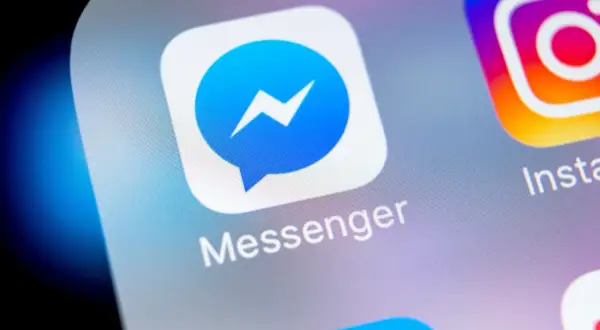 Ikona aplikacji Messenger. Czy jeśli usunę konwersacje na Messengerze, to on to widzi?