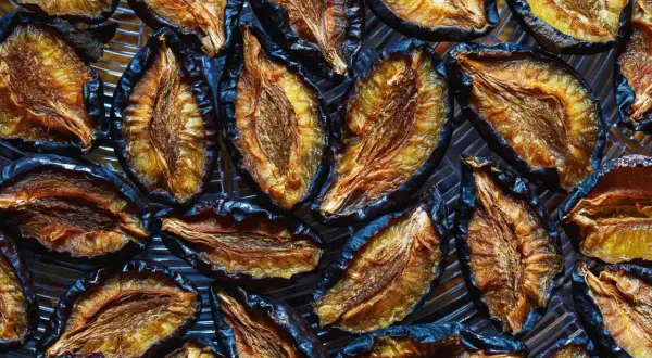 Owoce, które skutecznie obniżają cholesterol i wspierają zdrowie