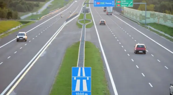 Prawo jazdy za prędkość na autostradzie: Kiedy i jak je stracisz?