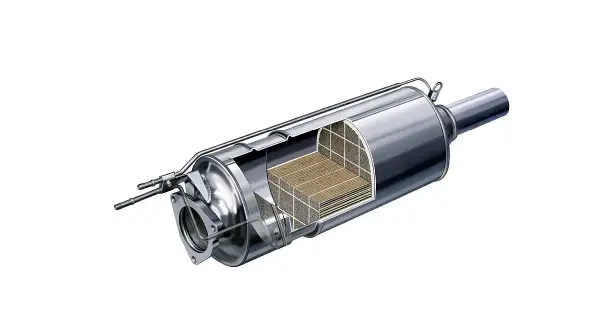 Przekrój filtra DPF. Zastanawiasz się, ile kosztuje czyszczenie filtra DPF? Ten element zatrzymuje sadzę.