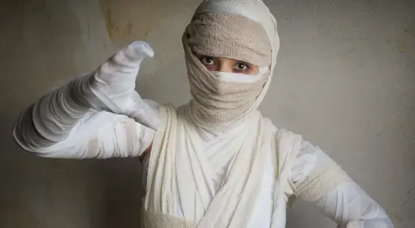 Stwórz wyjątkowy strój karnawałowy DIY z własnych ubrań i akcesoriów