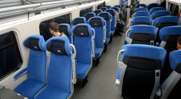 Jak wygląda pociąg InterCity? Odkryj jego nowoczesne wnętrza