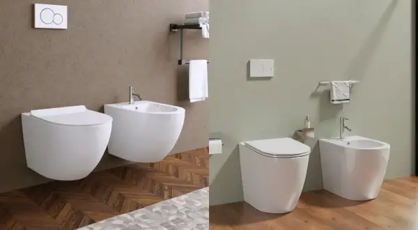 Due bagni moderni con WC e bidet sospesi. Nessun problema di scarico wc a parete visibile, solo design pulito.