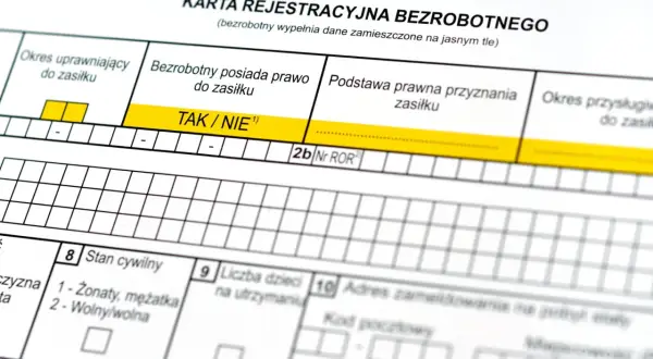 Karta rejestracyjna bezrobotnego z zaznaczonym "TAK" w pytaniu, czy zasiłek dla bezrobotnych wlicza się do stażu pracy.