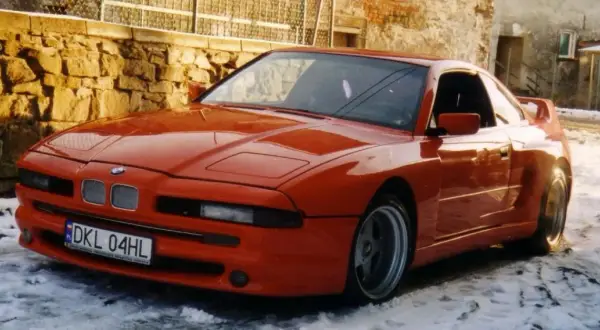BMW 850 CSi - Historia, osiągi i luksus, który zachwyca kolekcjonerów