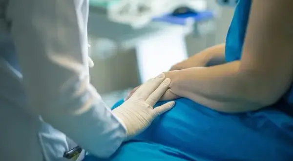 Ile ma lat lekarz rezydent? Zaskakujące fakty o wieku rezydentów