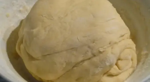 Pâte à pizza rapide et facile : Ma recette inratable en 30 minutes