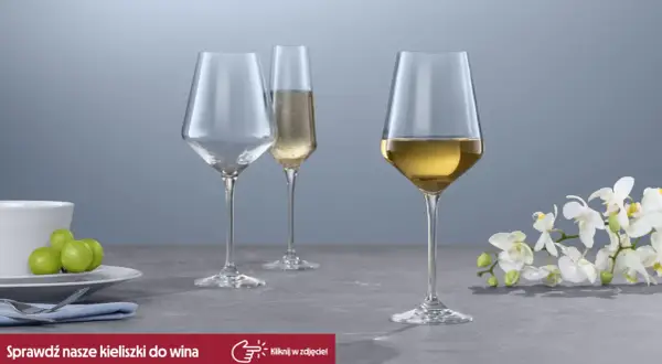 Eleganckie kieliszki do wina, jeden z winem, drugi pusty, trzeci z szampanem. Zastanawiasz się, jaką pojemność ma kieliszek?