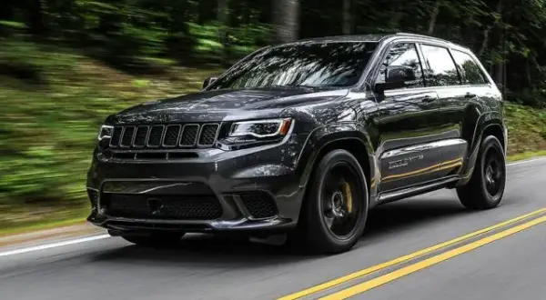 Waga Jeep Grand Cherokee: Ile waży Twój SUV? Pełne dane i DMC