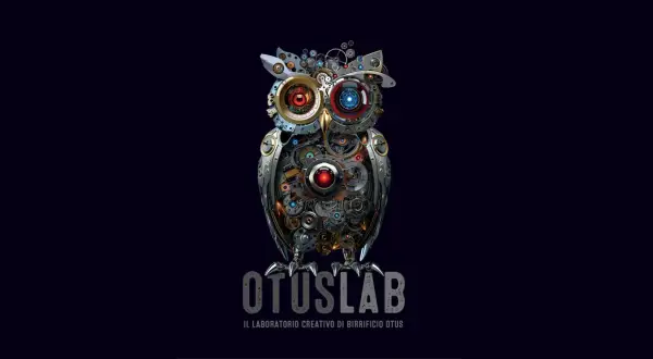 Gufo meccanico con ingranaggi e luci LED, logo di OtusLab, il laboratorio creativo del birrificio Otus.