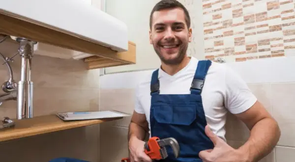 Hydraulik: Studia inżynierskie? Droga do projektów i wyższych zarobków