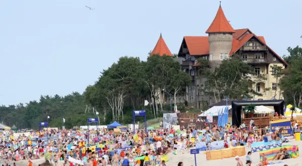 Łeba ile mieszkańców - zaskakujące dane o liczbie mieszkańców