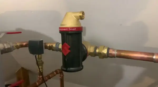 Gdzie zamontować separator powietrza, by uniknąć problemów w instalacji?