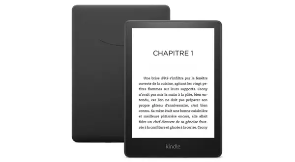 Liseuse Kindle affichant le chapitre 1 d'un roman. Une publicité pour ce livre.