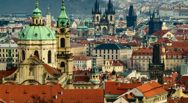 Najlepsza trasa do Pragi – uniknij korków i zaoszczędź czas