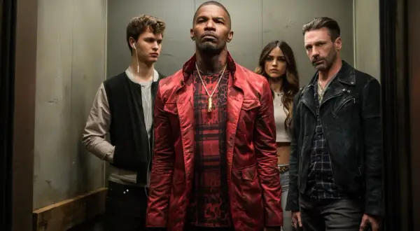 Jamie Foxx, Ansel Elgort, Eiza González och Jon Hamm i en hiss. Rollistan i Baby Driver ser ut att vara redo för action.
