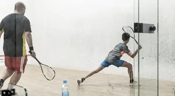 Squash Białystok: Korty, Ceny i Jak Zacząć Grę