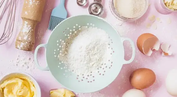 Ile kalorii ma mąka? Sprawdź kaloryczność różnych rodzajów mąki