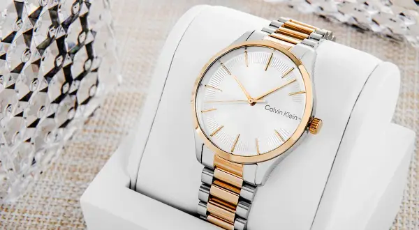 Zegarki Calvin Klein damskie: Wybierz idealny model i uniknij podróbek