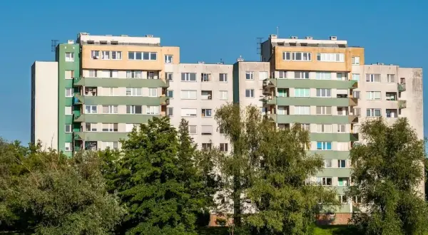 Kiedy można sprzedać mieszkanie otrzymane w spadku bez podatku?