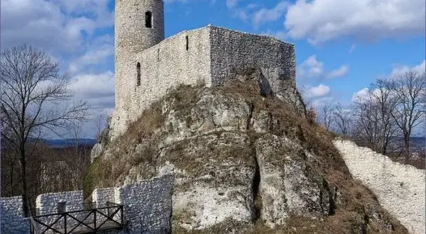 Ciekawe zamki na Śląsku, które zaskoczą każdego turystę