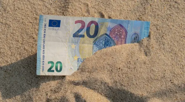 Gdzie tanio polecieć we wrześniu? Najtańsze kierunki i porady na tanie loty