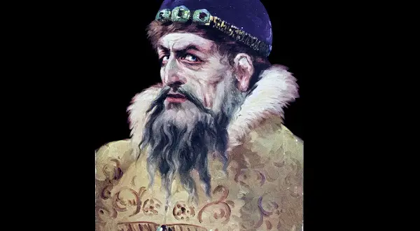 Målning av en man med skägg och mustasch, klädd i en blå mössa med stenar och en guldfärgad rock med päls. Han ser ut att vara på väg hem i Groznyj.