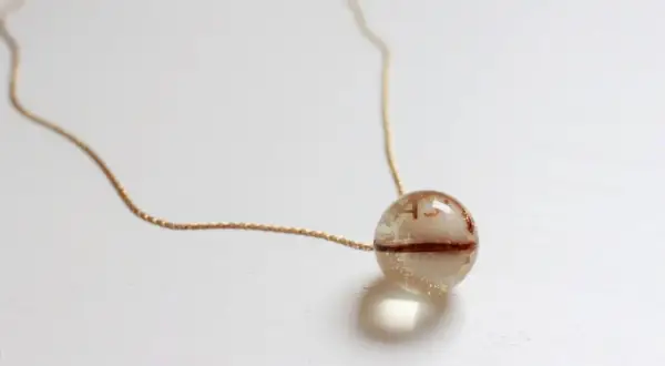 Biżuteria z mleka matki DIY: Odkryj sekret trwałej pamiątki