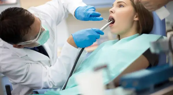 NFZ u dentysty: Co jest za darmo? Pełny przewodnik po refundacji!