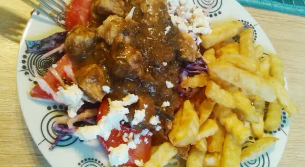 Ile kalorii ma kebab na talerzu z frytkami? Sprawdź, co naprawdę jesz