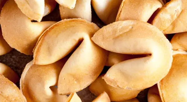 Jak zrobić ciastka z wróżbą? Przepis i sekrety idealnych ciastek!