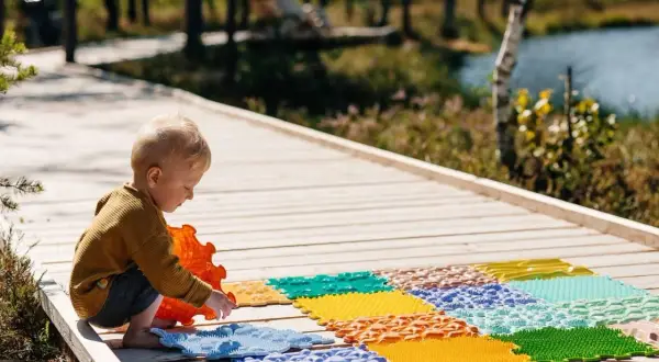Jak wybrać zabawki sensoryczne dla 3-latka? Pełny poradnik