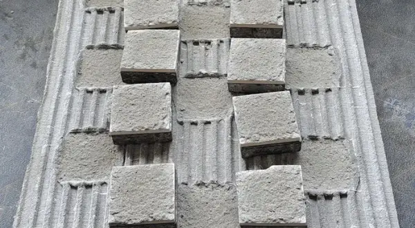 Czy można mieszać cement z klejem? Ryzyko i skutki dla płytek