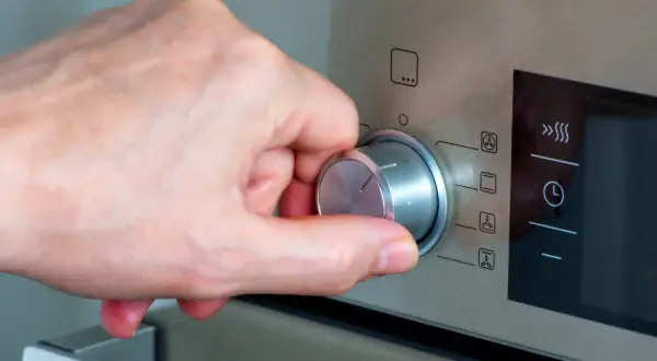 Czy muffinki lepiej piec w termoobiegu czy trybie góra-dół? Sprawdź najlepszy sposób!