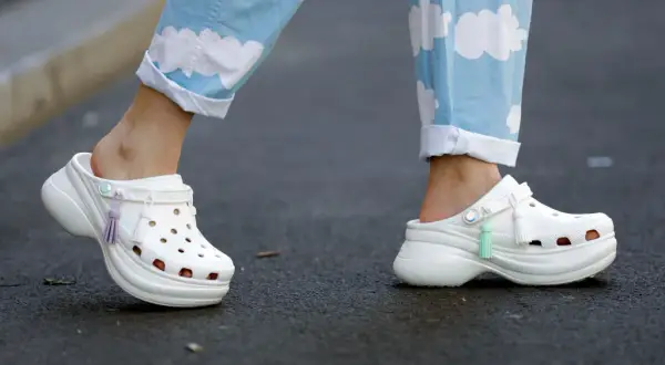Buty jak crocsy – najlepsze alternatywy, które zachwycą komfortem i stylem