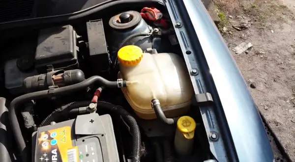 Ile płynu do chłodnicy potrzebuje Opel Vectra C 1.9? Sprawdź teraz!