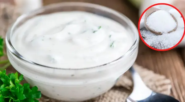 Jak zrobić sos czosnkowy jak z restauracji - idealny przepis w domu