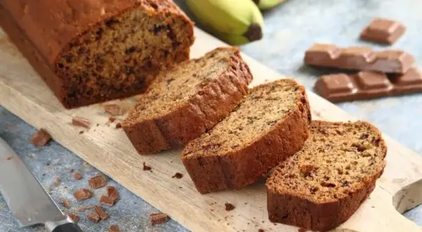 Pyszne przepisy na bananowiec – odkryj różnorodność ciast z bananów