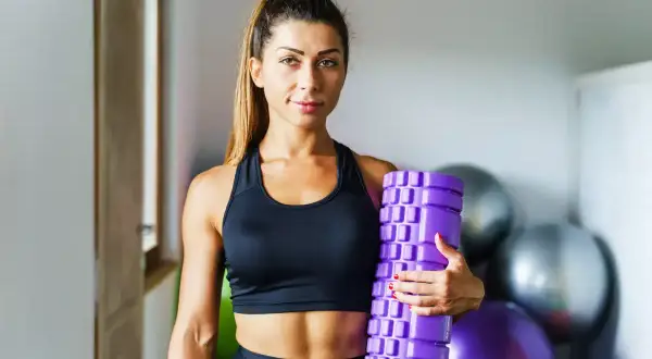 Jaki roller dla piłkarza? Wybierz najlepszy do regeneracji mięśni