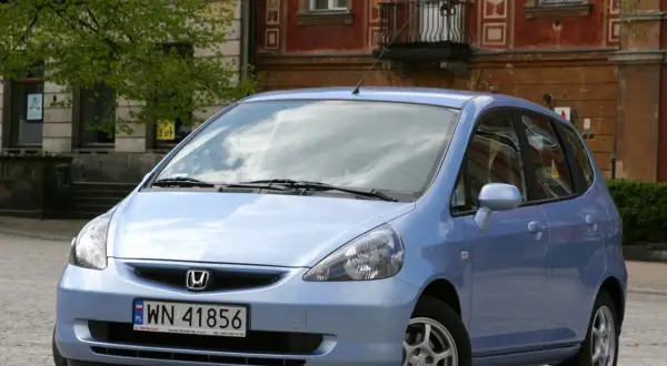 Honda Jazz 1.2: Pasek czy łańcuch? Co musisz wiedzieć o rozrządzie