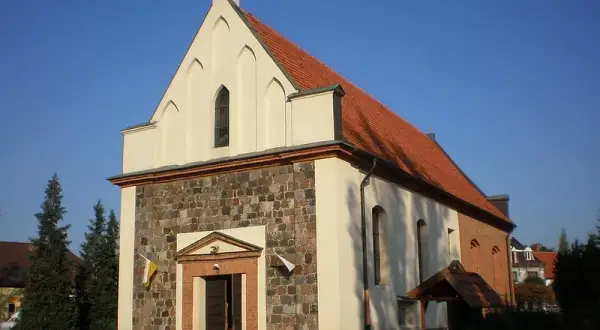 Najlepsze atrakcje w Murowanej Goślinie, które musisz zobaczyć