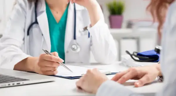 Jakie badania przed wizytą u endokrynologa, aby uniknąć błędów w diagnozie