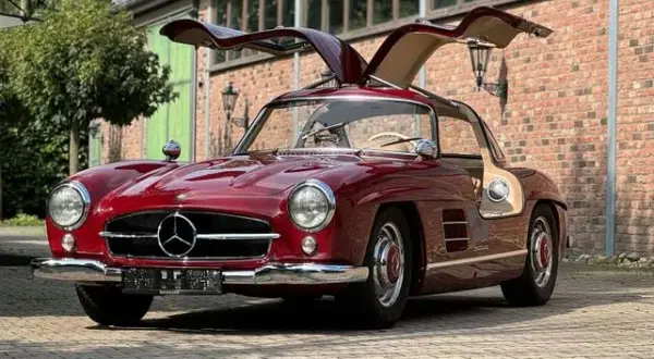 Mercedes 300 SL cena – jakie czynniki wpływają na wartość tego modelu?