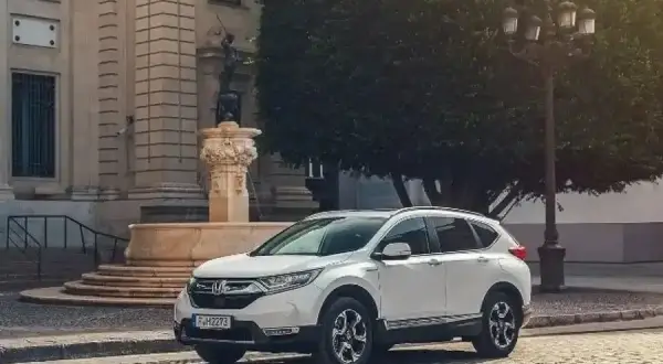 Honda CR-V jaki silnik wybrać? Porównanie opcji i osiągów