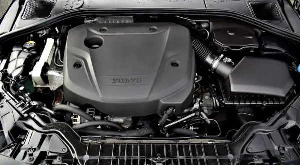 Volvo S60: jaki silnik wybrać? Porównanie, opinie i wady każdej jednostki