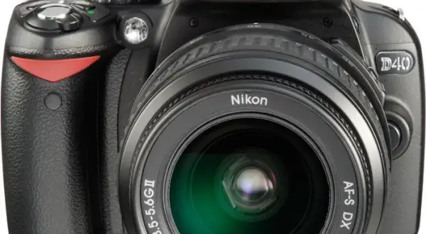 Jaki obiektyw do nikona d40? Wybierz najlepszy dla swoich potrzeb fotograficznych