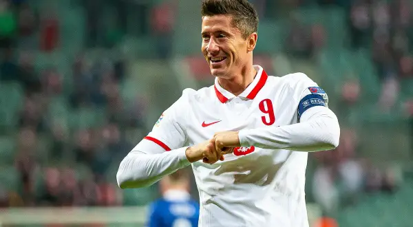 Kiedy Lewandowski zaczął grać w piłkę? Niezwykła historia jego kariery.