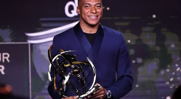 Kylian Mbappé: wiek, osiągnięcia i kariera młodej gwiazdy PSG